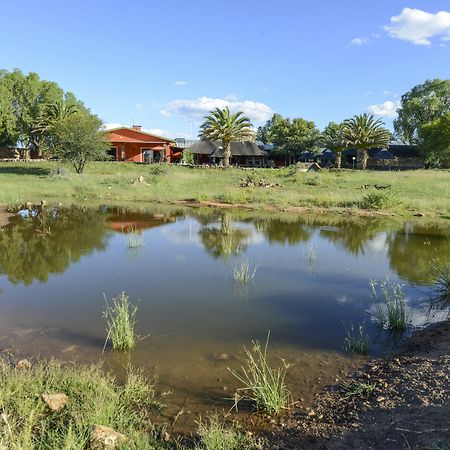 Auas Safari Lodge Falena Luaran gambar